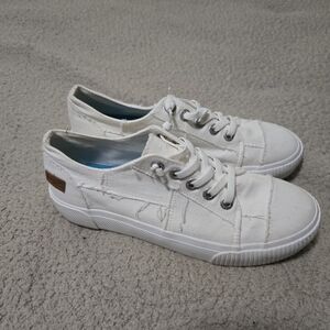 Casual White Canvas Sneakers for Women
